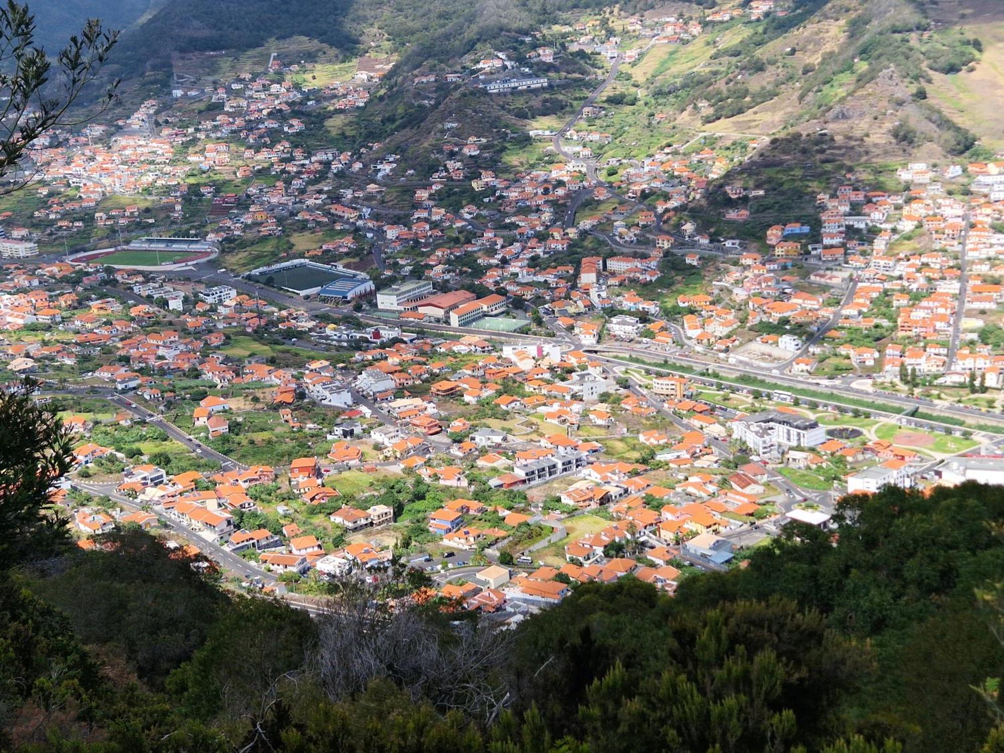 C - Delightful 2 Bedroom Vacation Home Machico  Kültér fotó